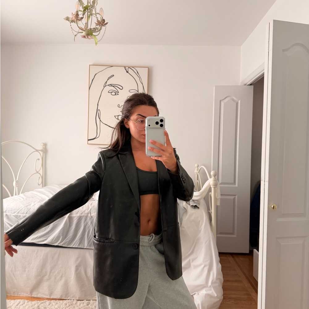 ARITZIA WILFRED VEGAN LEATHER BLAZER